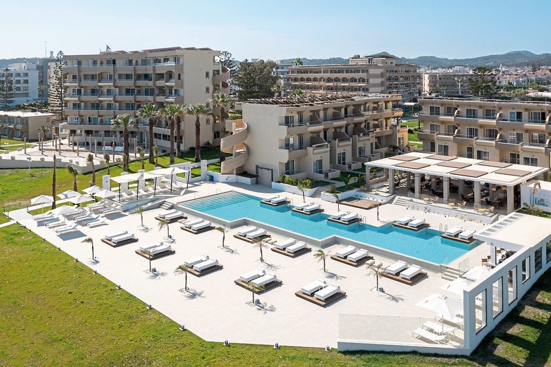 Sun Beach Resort Complex 10