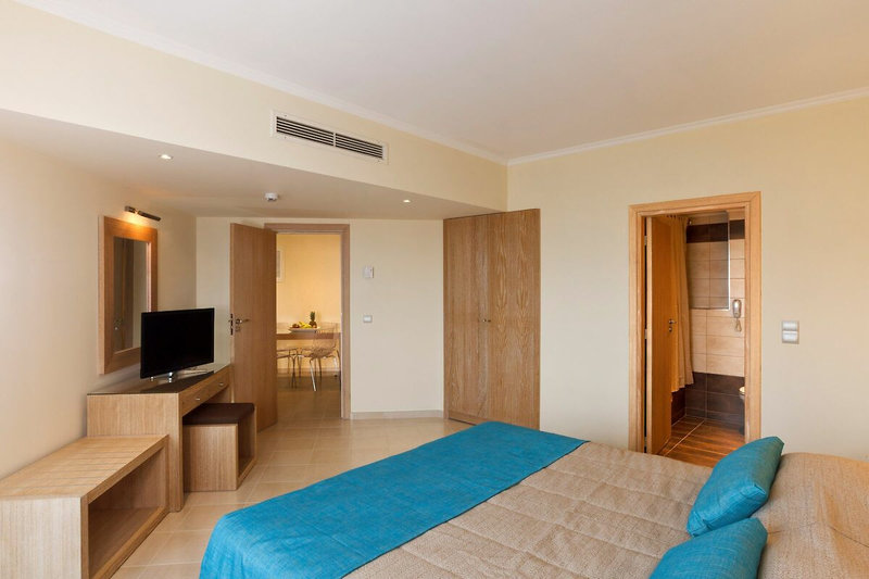 Sun Beach Resort 14