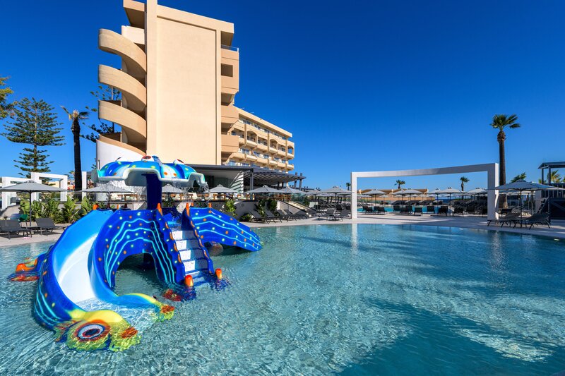 Sun Beach Resort 63