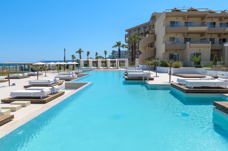 Sun Beach Resort 74
