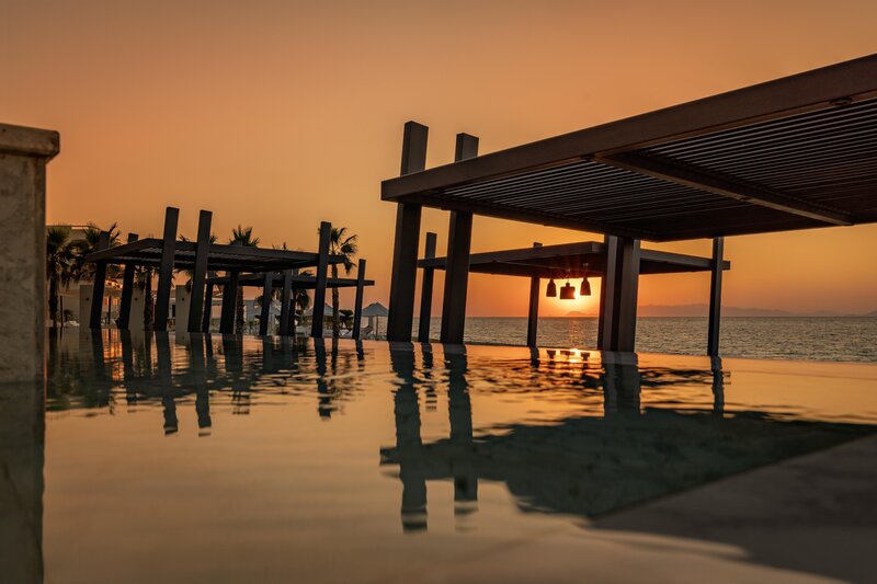 Sun Beach Resort 88