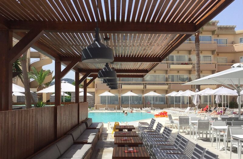 Sun Beach Resort 101