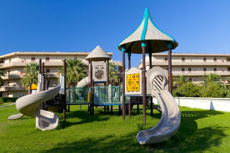 Sun Beach Resort 84