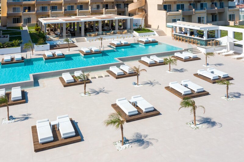 Sun Beach Resort 94