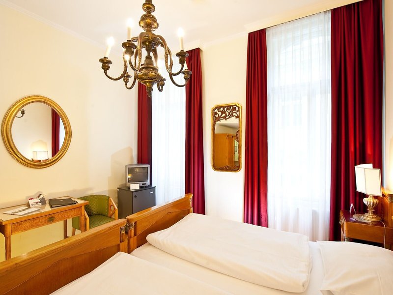 Graben 25