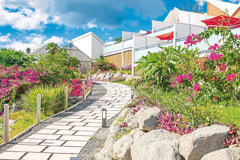Les Galets Rouges Lodges & Spa 12