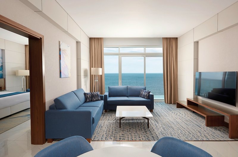 Royal M Hotel & Resort Al Aqah 7