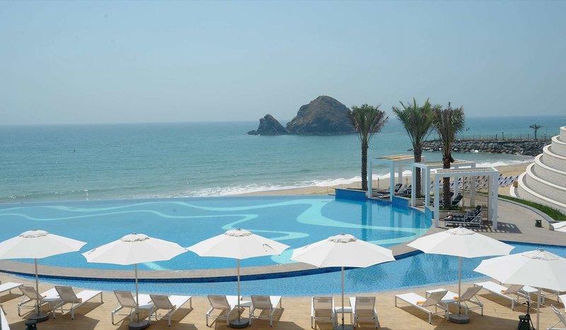 Royal M Hotel & Resort Al Aqah 12