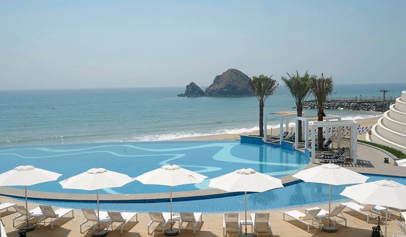 Royal M Hotel & Resort Al Aqah 2