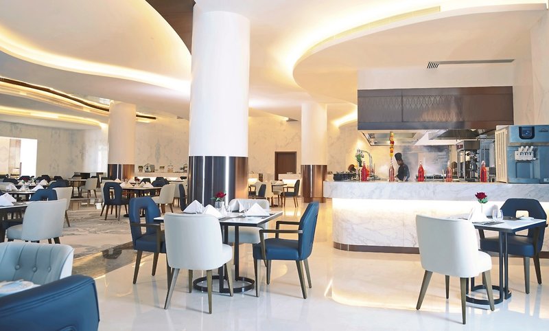 Royal M Hotel & Resort Al Aqah 13
