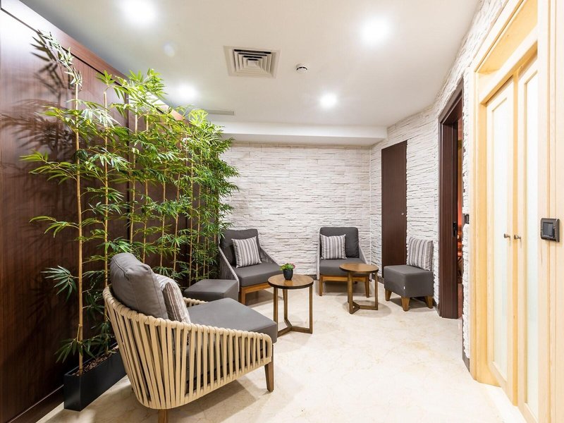 Aprilis Deluxe Hotel 6
