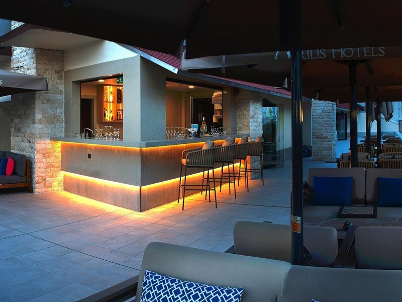 Aprilis Deluxe Hotel 14