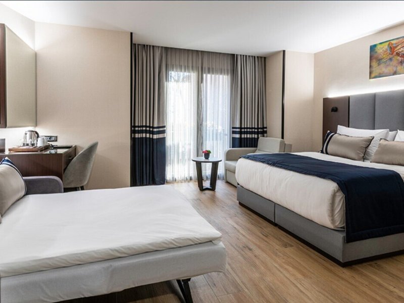 Aprilis Deluxe Hotel 29