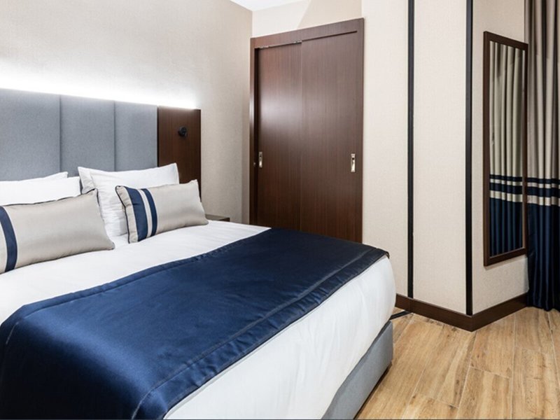 Aprilis Deluxe Hotel 34
