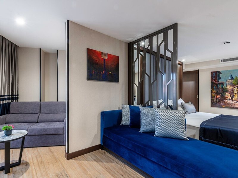 Aprilis Deluxe Hotel 39