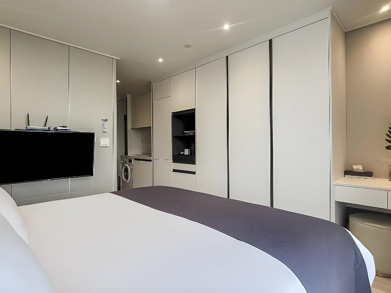 Hotel Ocean Park 9 18 - Room Example