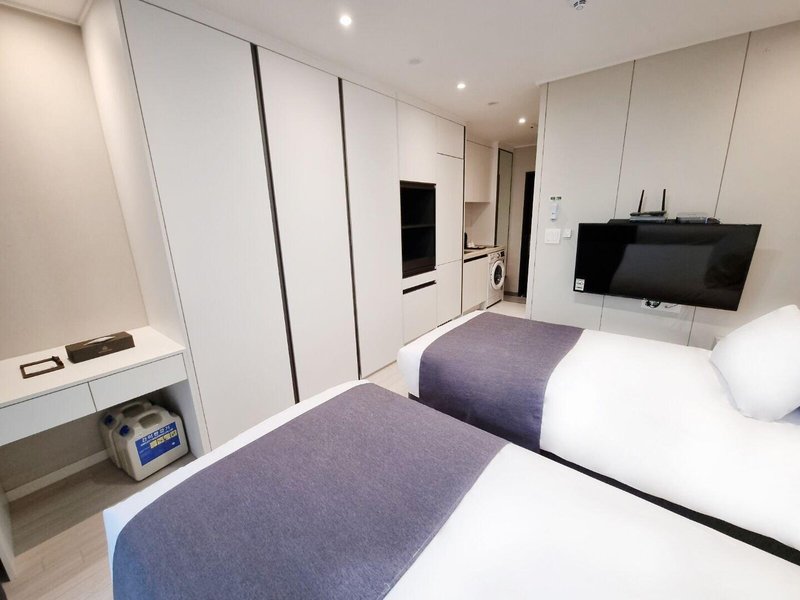 Hotel Ocean Park 9 21 - Room Example