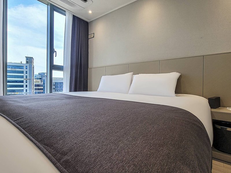 Hotel Ocean Park 9 34 - Room Example