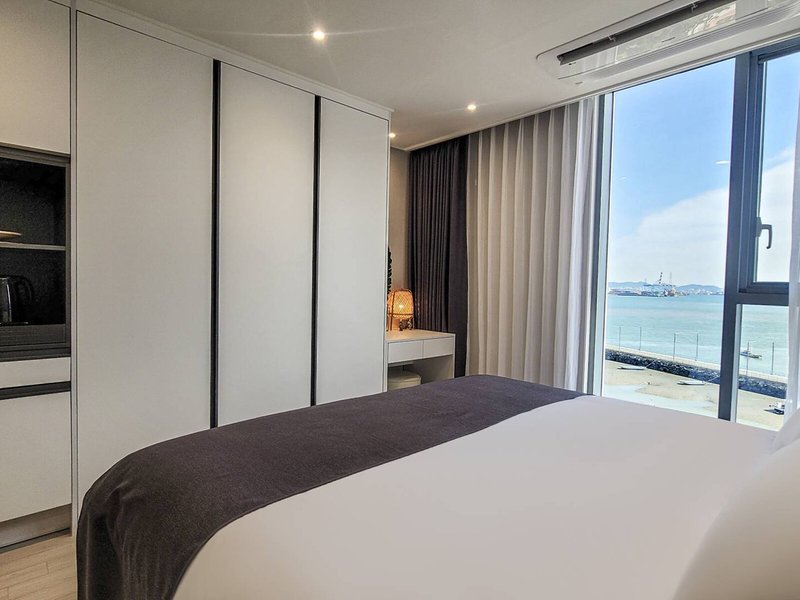 Hotel Ocean Park 9 37 - Room Example