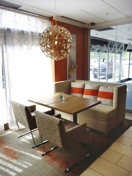 Cambridge Suites 4
