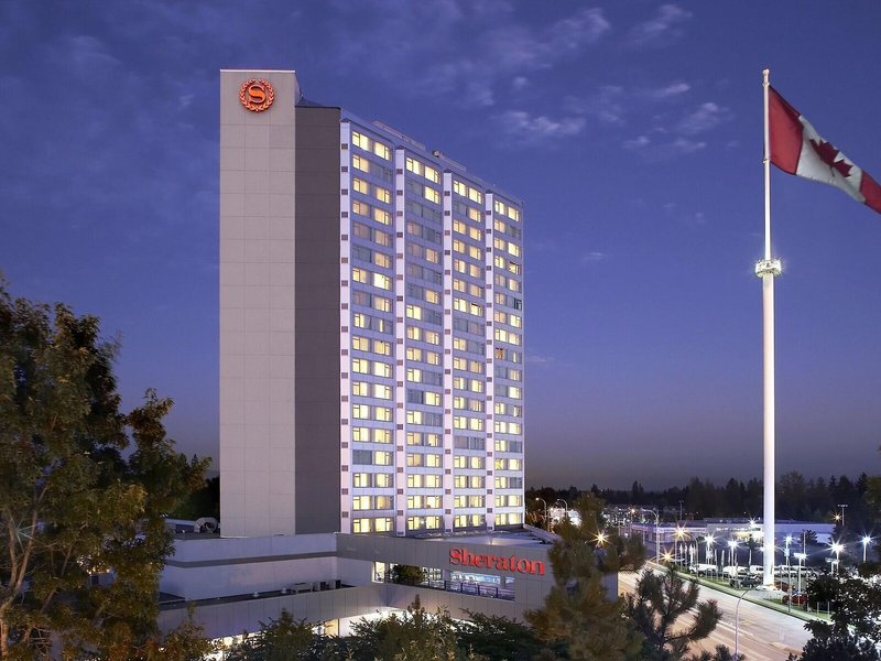 Sheraton Vancouver Guildford Hotel 3