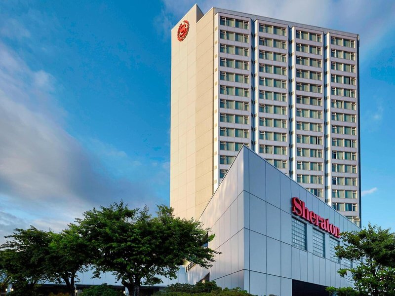 Sheraton Vancouver Guildford Hotel 4