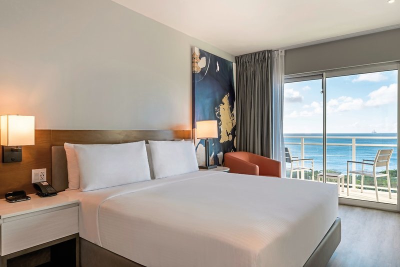 Embassy Suites by Hilton Aruba Resort 11