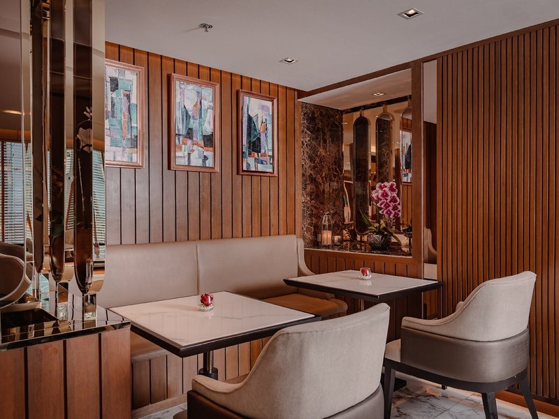 Aira Hotel 10