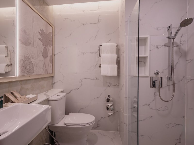 Aira Hotel 38