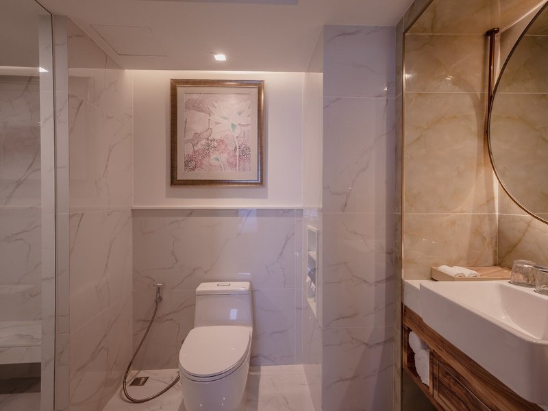 Aira Hotel 42