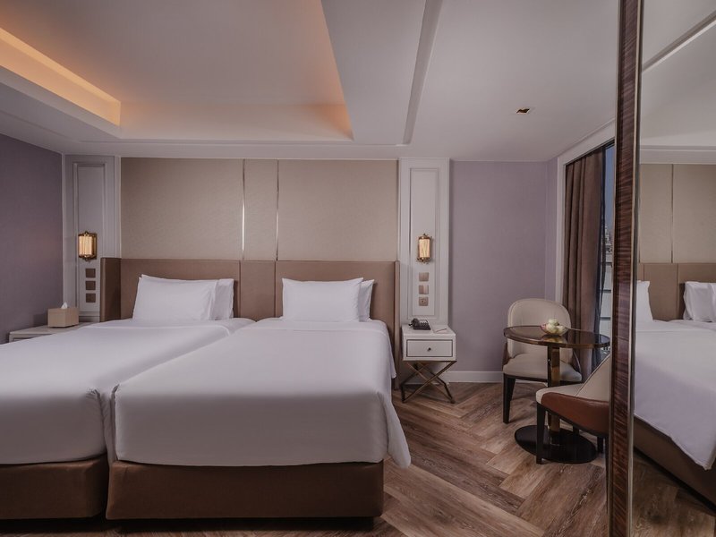 Aira Hotel 44