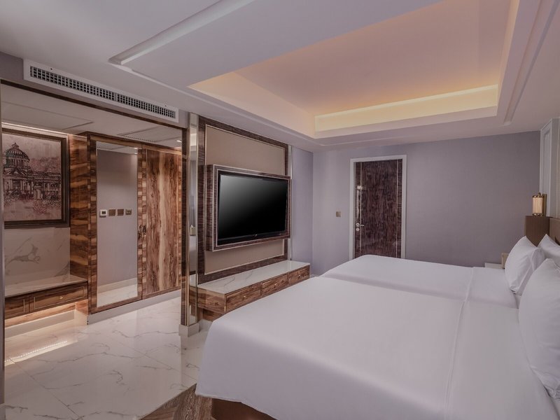 Aira Hotel 46