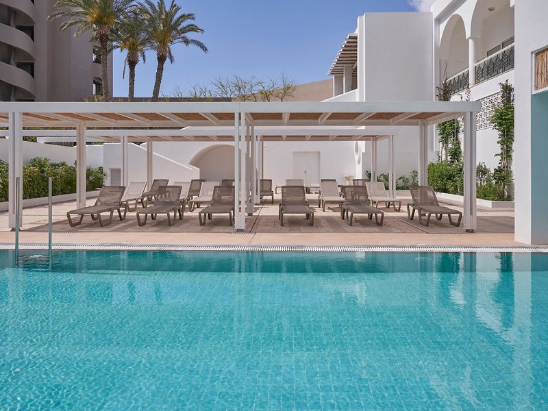 Epsilon Hotel Apartments 10