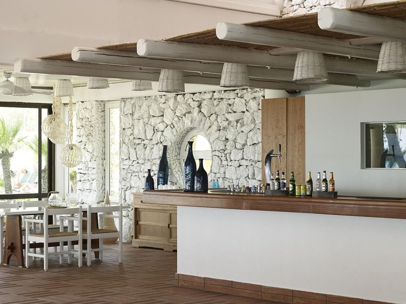 Epsilon Hotel Apartments 17