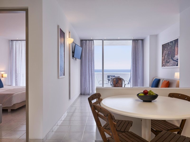 Epsilon Hotel Apartments 34
