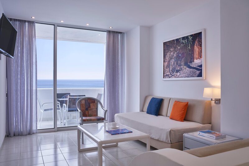 Epsilon Hotel Apartments 11