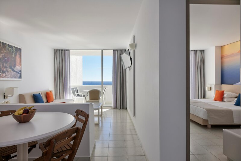 Epsilon Hotel Apartments 37