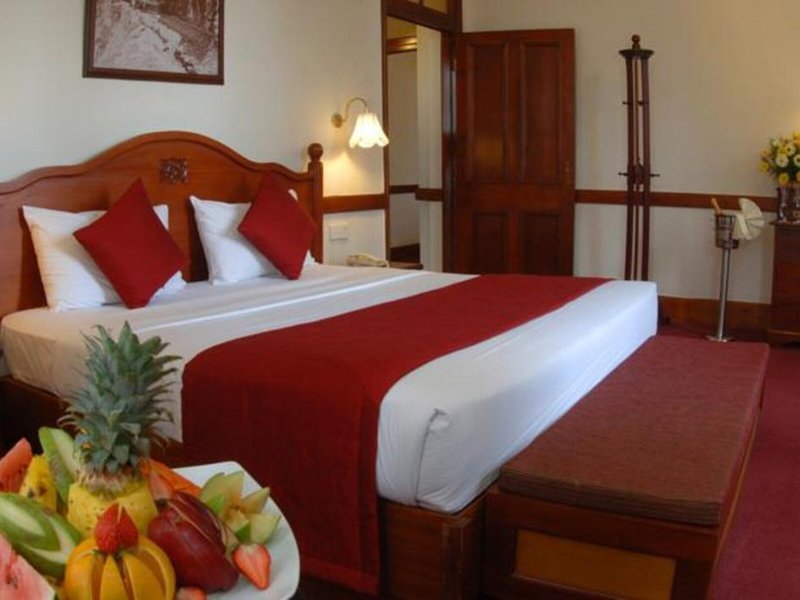 The Grand Hotel 19