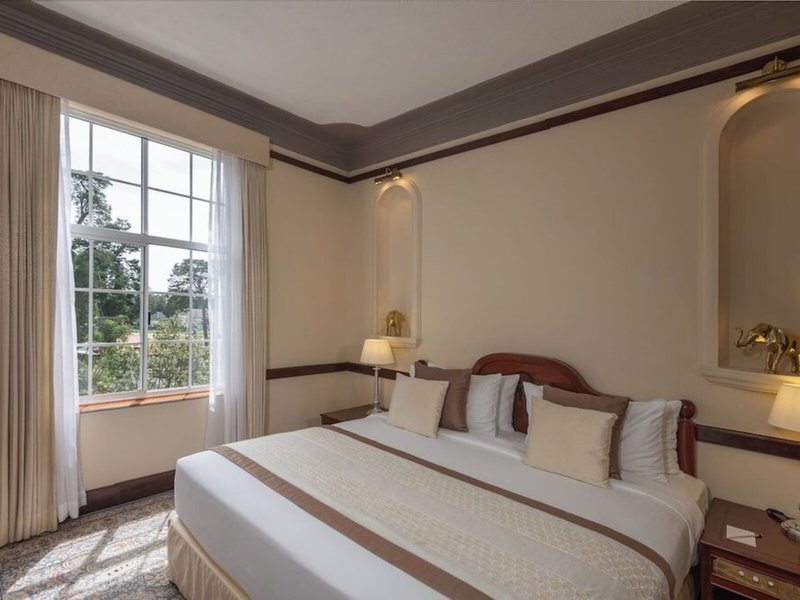 The Grand Hotel 21