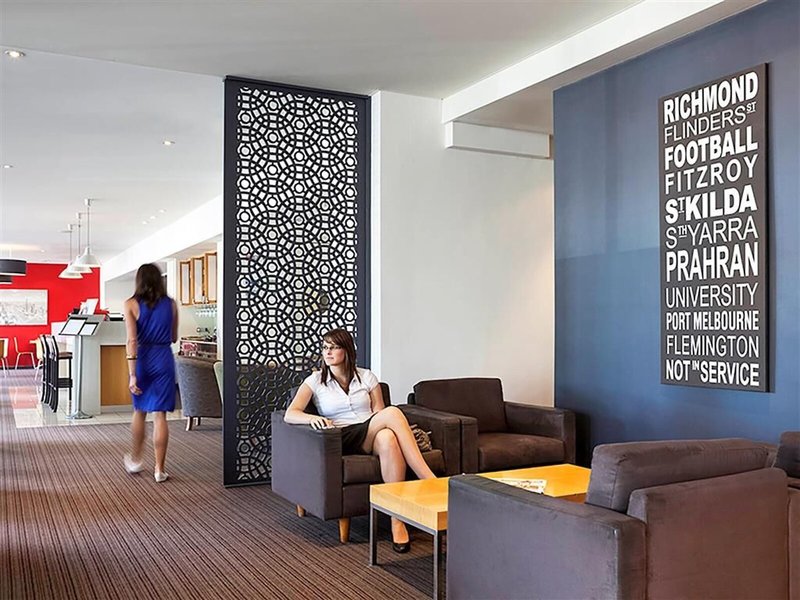 Mercure North Melbourne 3