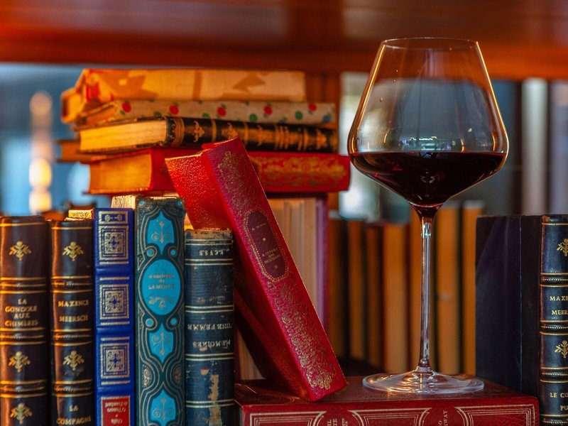 Wine & Books Lisboa Hotel 9