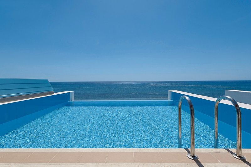 Atrium Prestige 23