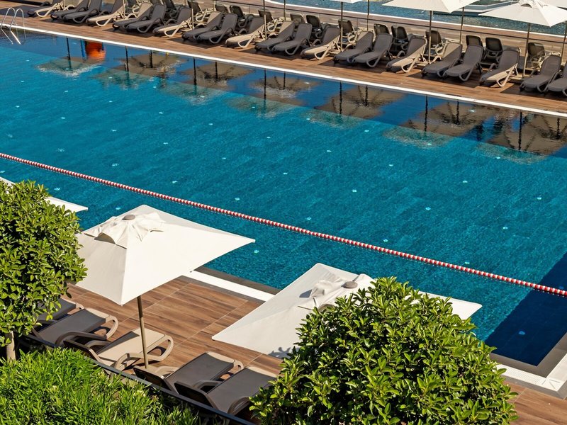 Jacaranda Luxury 15