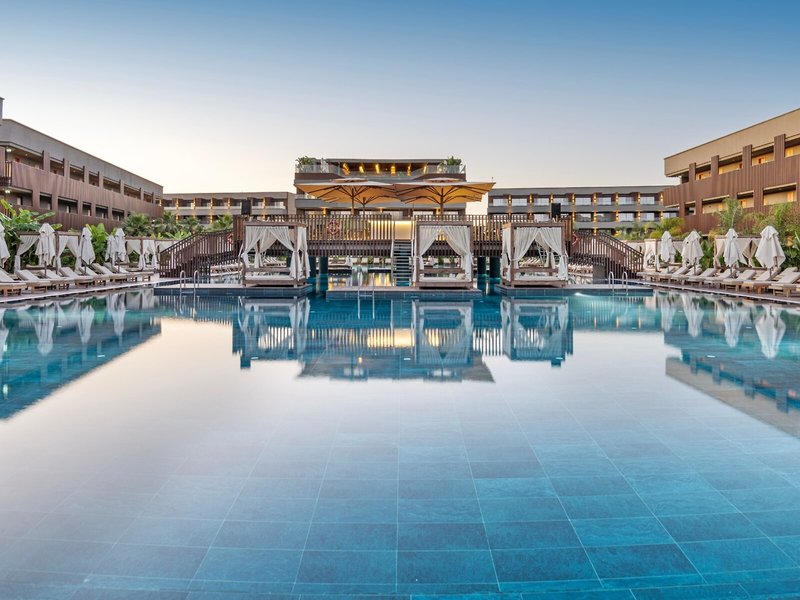 Jacaranda Luxury 18