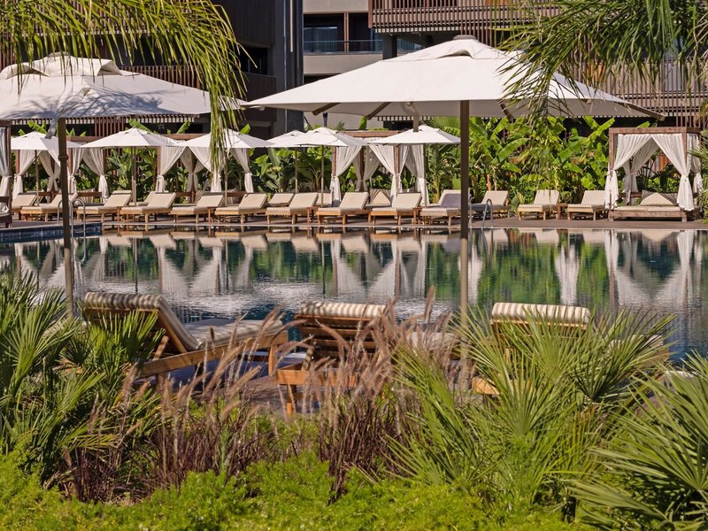 Jacaranda Luxury 20