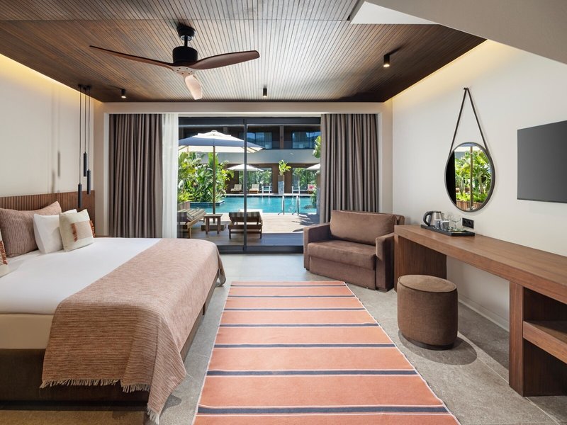 Jacaranda Luxury 49