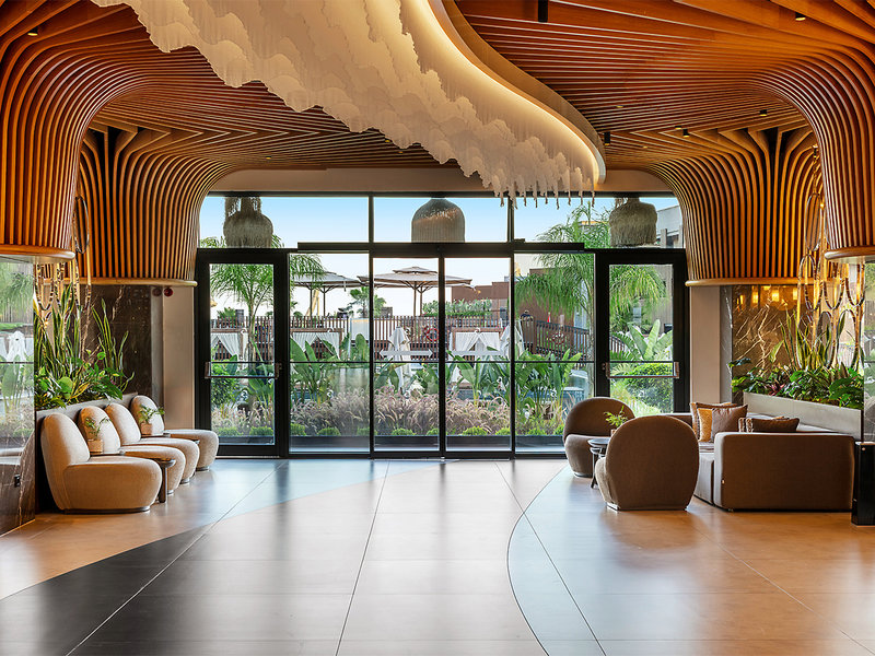 Jacaranda Luxury 18
