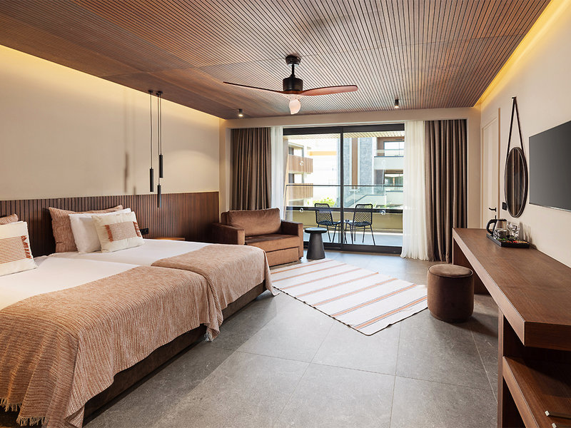 Jacaranda Luxury 19
