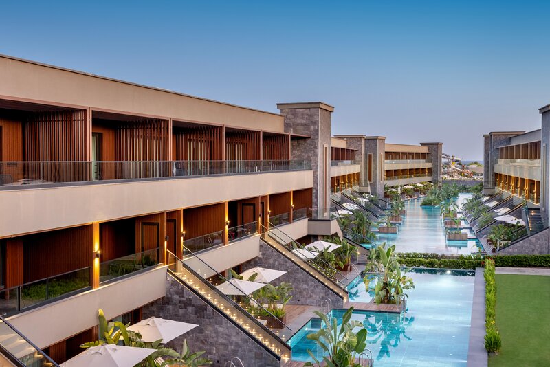 Jacaranda Luxury 38
