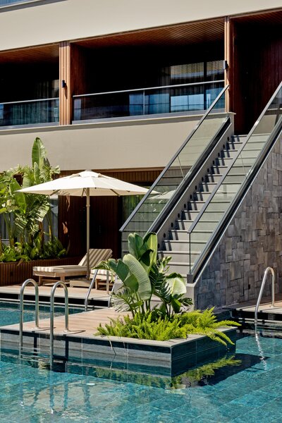 Jacaranda Luxury 64